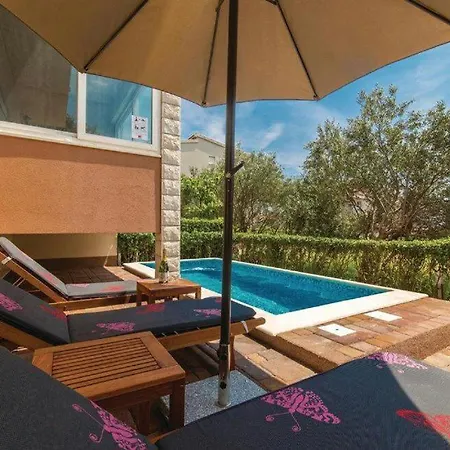 Ipm Apartments Kastela Exterior photo